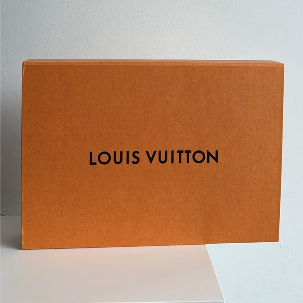 Louis Vuitton Box with Louis Vuitton Ribbon - Large